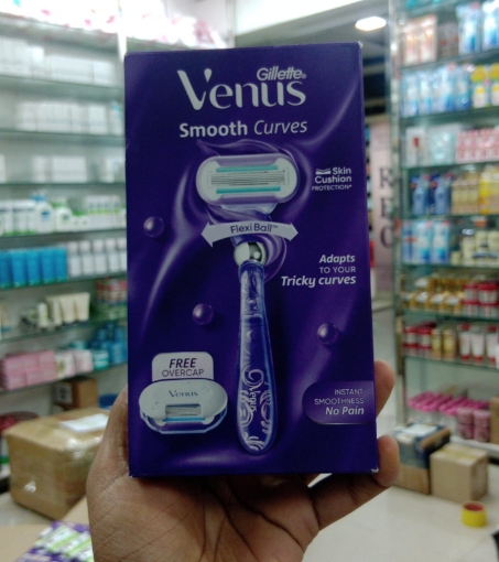 Picture of Gillette venus smooth Razor Curves